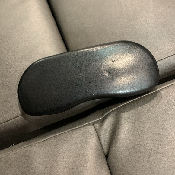 Ray-Ban Black glasses Case - Picture 2 of 3